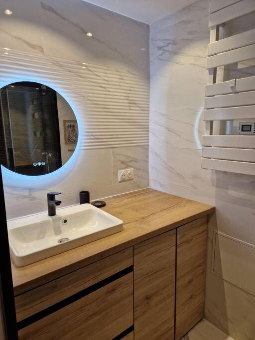 Cap Corniche - Agreable Bord