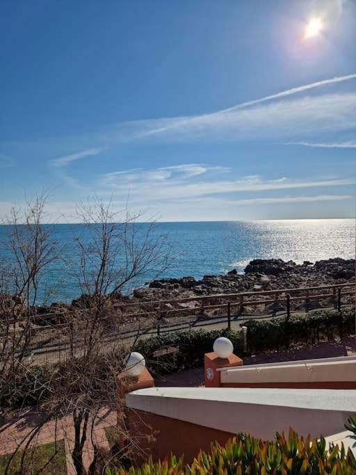 Cap Corniche - Agreable Bord Appartamento